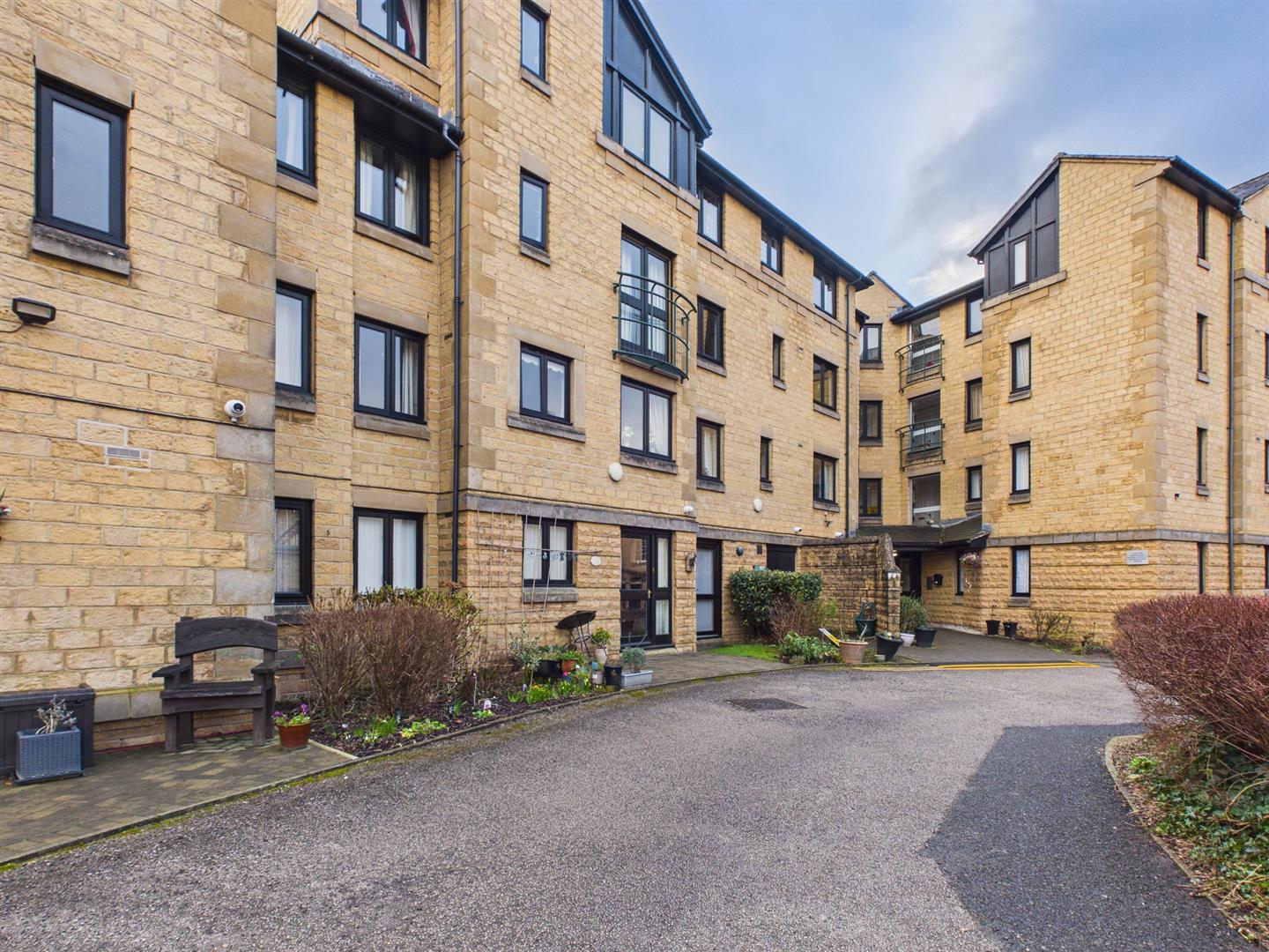 10, Spinners Court, Lancaster LA1 1RY